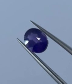 Natural purple Sapphire Unheated 1.04 Caret gemstones
